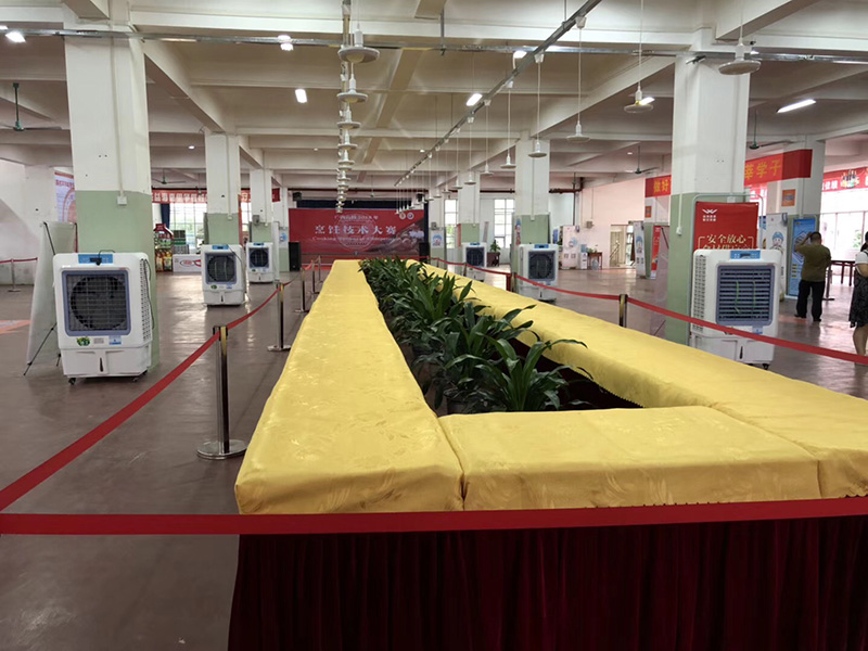 環保空調為美食大賽現場通風降溫 環保空調為美食大賽現場通風降溫