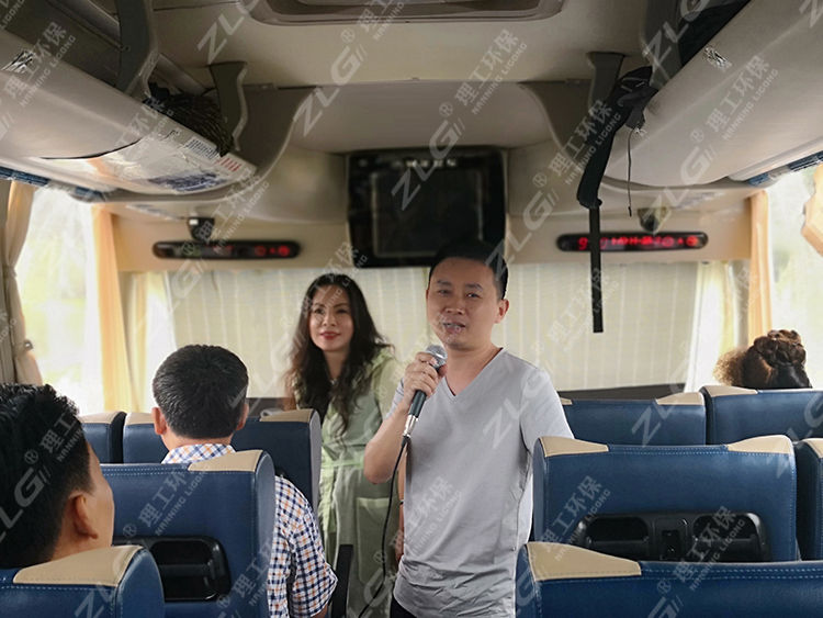 理工公司一行準備出發