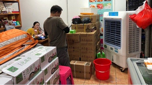 海鮮冷凍品批發(fā)市場使用[ZLG理工]移動式降溫冷風(fēng)機案例