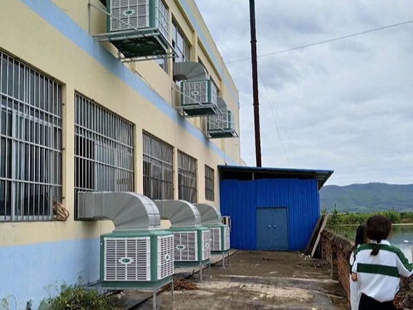 哪里的冷風(fēng)機(jī)廠家好-實(shí)力廠家15年降溫經(jīng)驗(yàn)[ZLG理工]